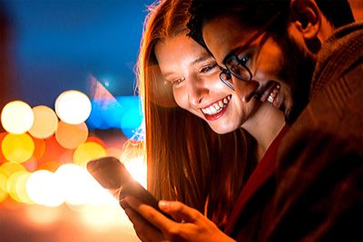 Why Online Dating Is Just As Good As Traditional Dating