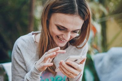 8 Quick & Effective Tips For Your Online Dating Profile - Improve On Your Profiles' First Impressions